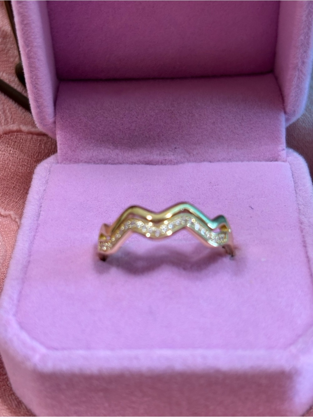 18kt Gold filled Chevron Wave Ring with Pavé Stones - Women's Jewelry